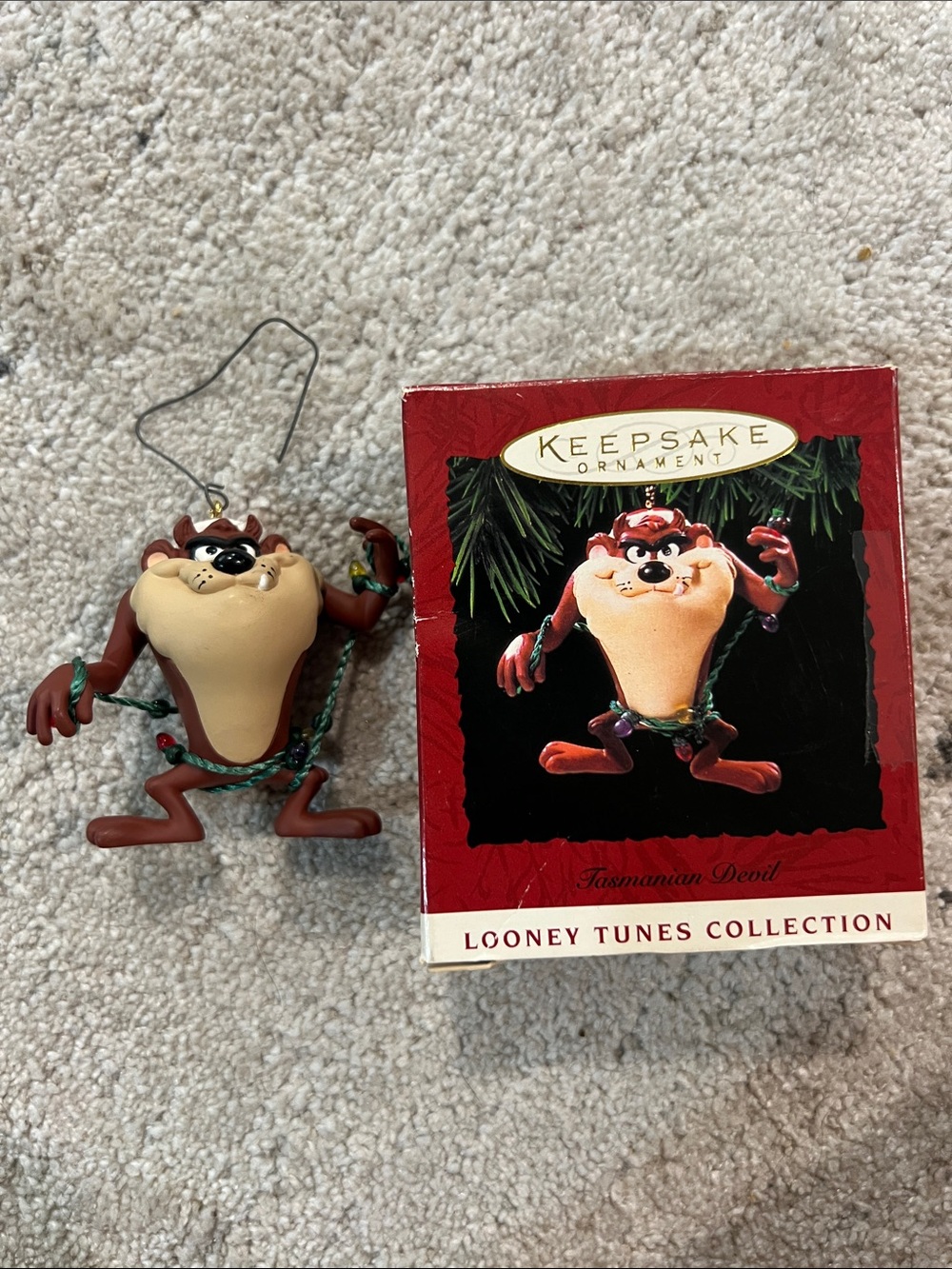 Hallmark Keepsake Looney Tunes Tasmanian Devil Ornament - 1994 Christmas z29